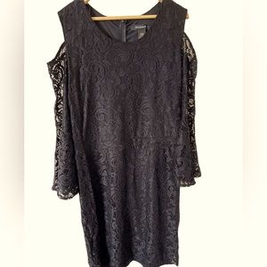 ASHLEY STEWART BLACK ALL OVER LACE WITH COLD SHOULDER AND BELL SLEEVES D…